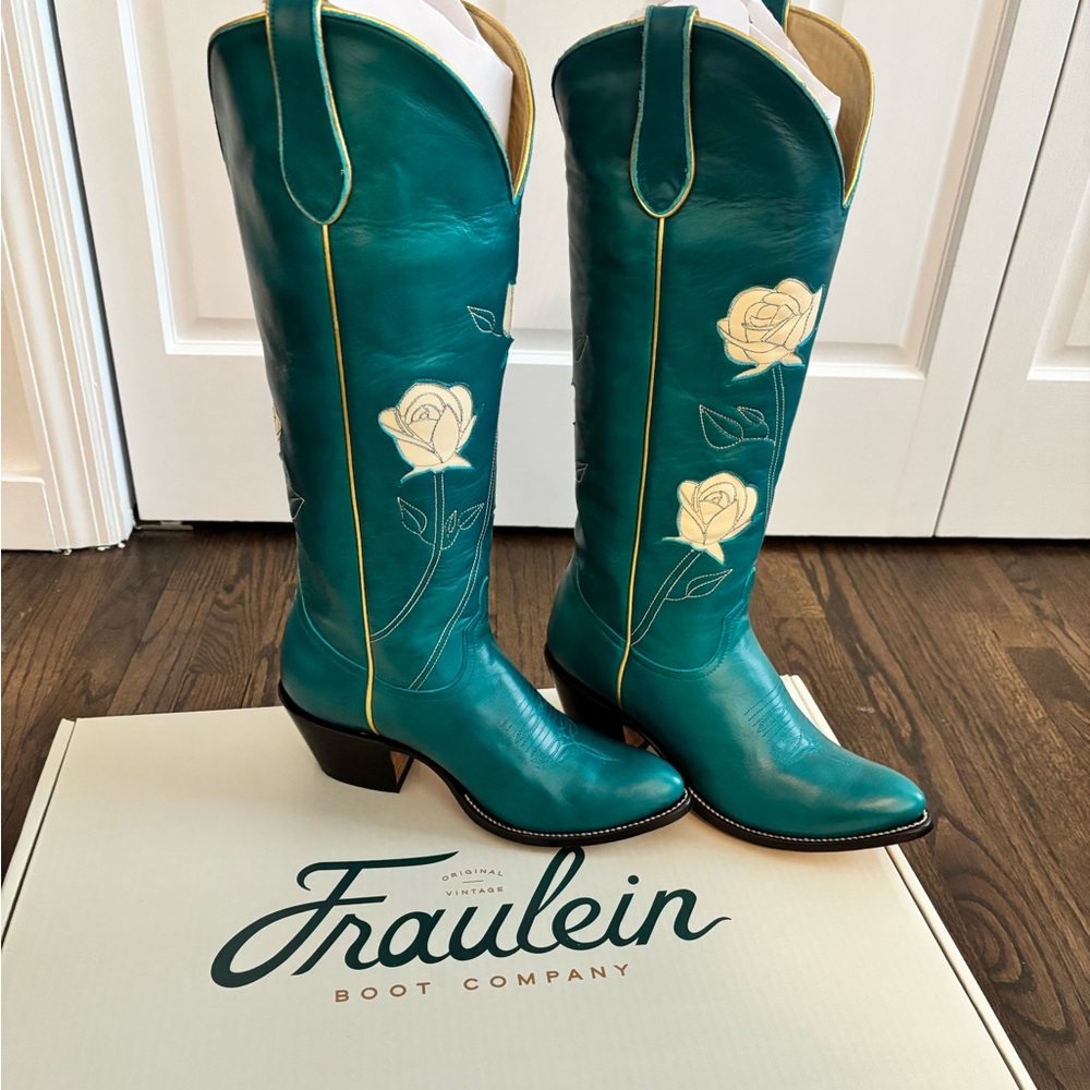 Fraulein San Antonio Rose Boots - Size 9M